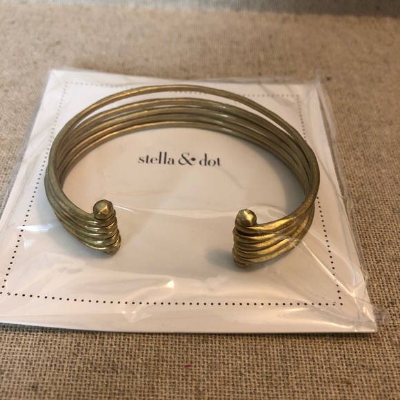 Stella & Dot Quinn Cuff - New in Box - Picture 3 of 5